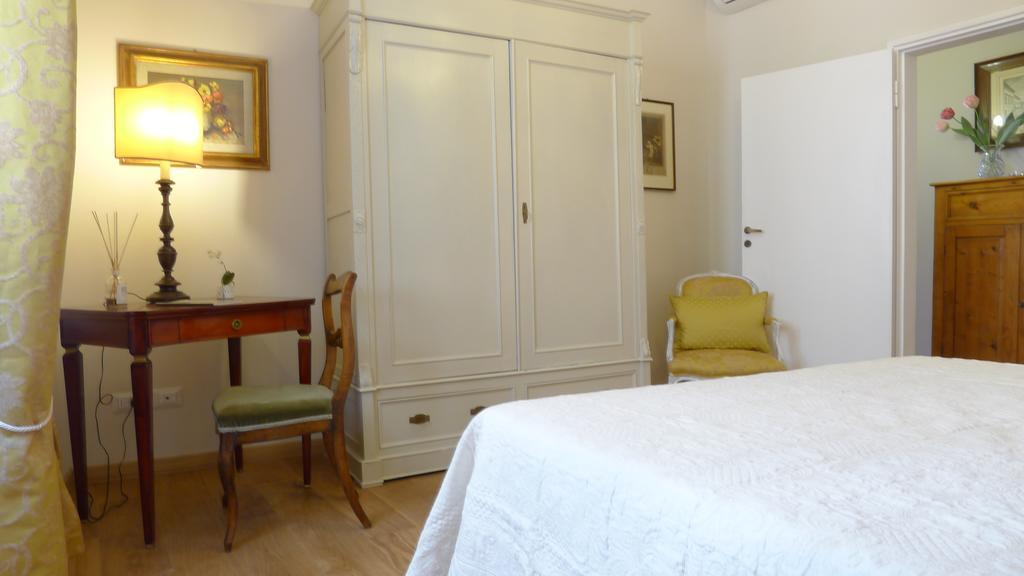 Ferienwohnung Arlecchino Florenz Zimmer foto